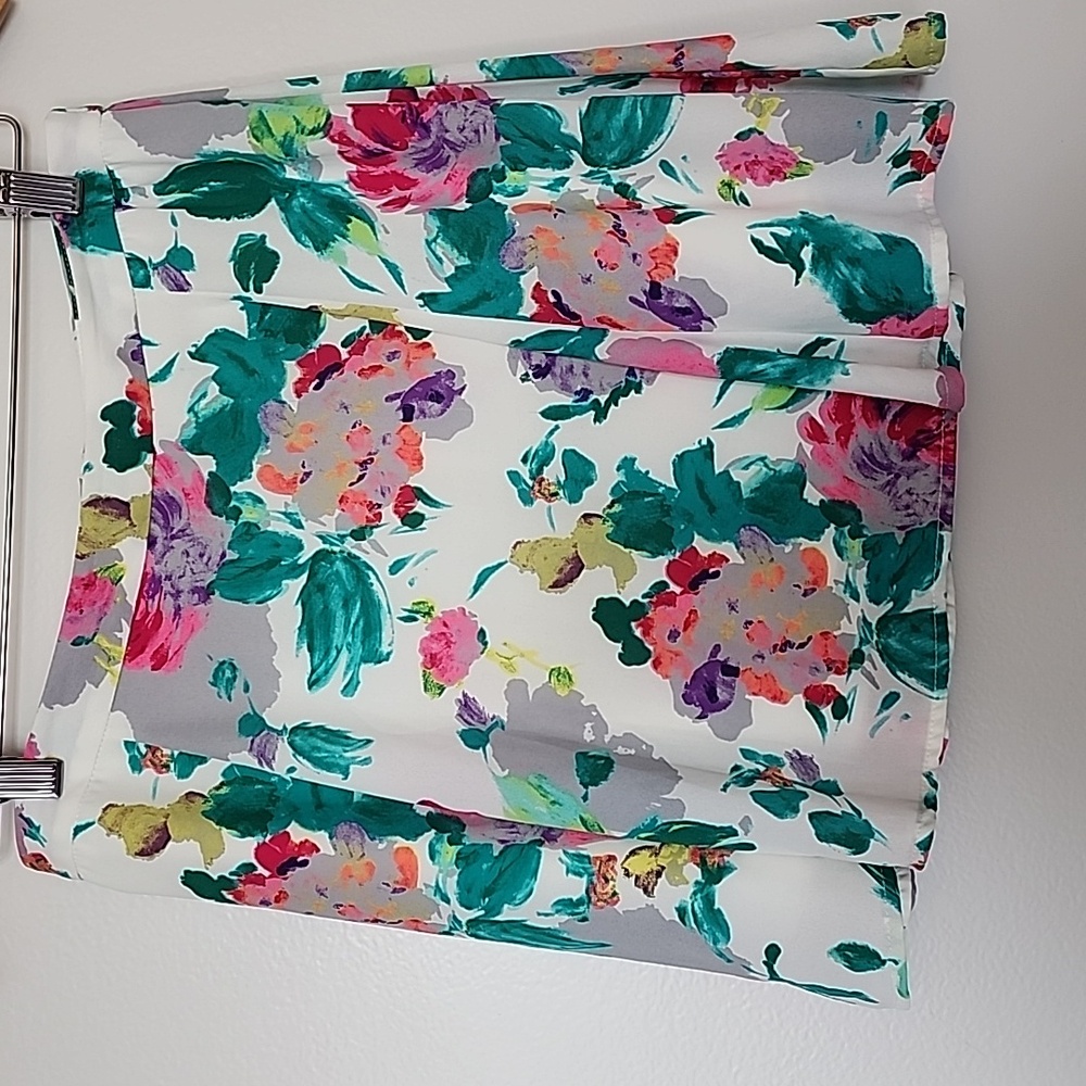 Lush Juniors Women's Skirt White Teal Pink Floral Mini Skater Pleated Size M